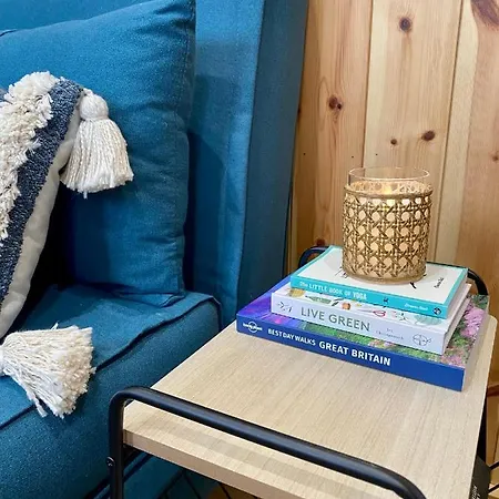 Lowgingerfield Shepherd Hut *