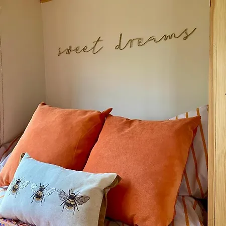 Luxury tent Lowgingerfield Shepherd Hut Richmond (North Yorkshire)